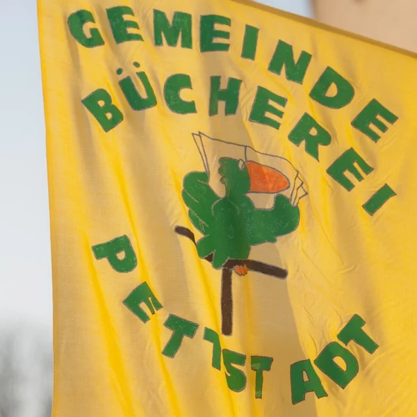Wenn die Fahne weht, haben wir für Sie geöffnet!